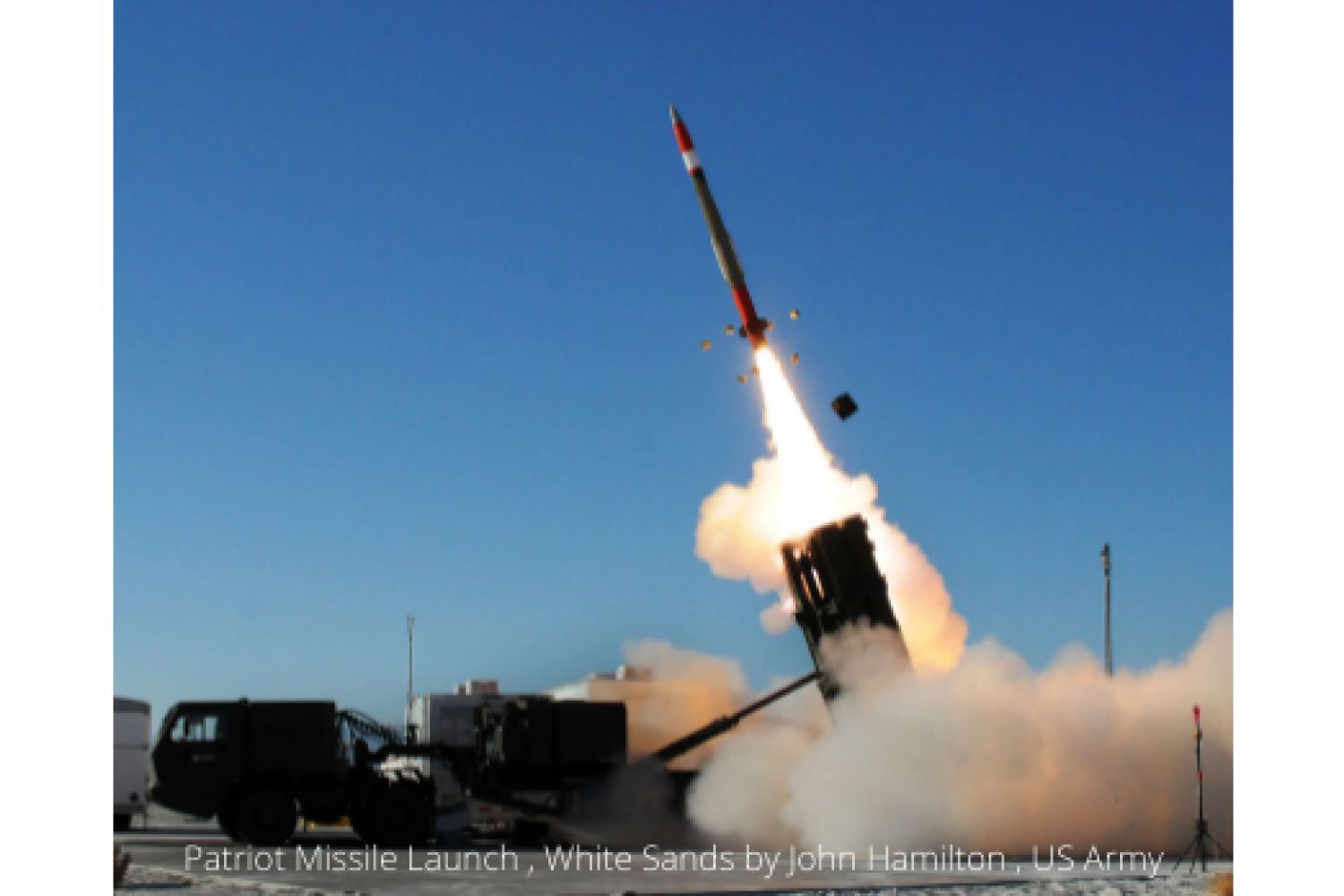 Patriot-Missile-Launch-White-Sands-by-JohnHamiilton-US-Army-555-×-348-px